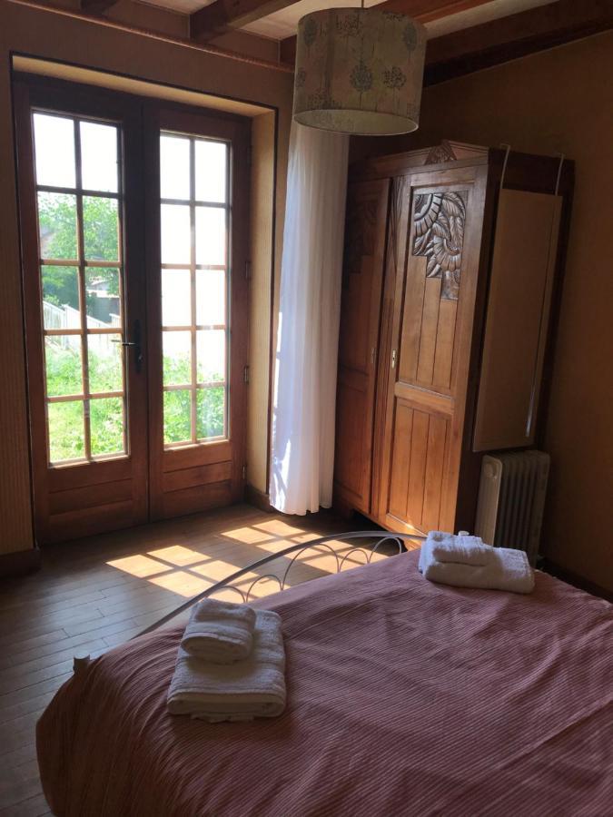 May'S Cottage Availles-Limouzine ภายนอก รูปภาพ