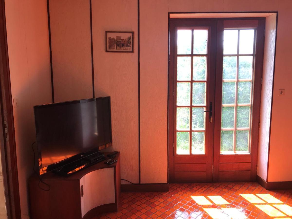 May'S Cottage Availles-Limouzine ภายนอก รูปภาพ