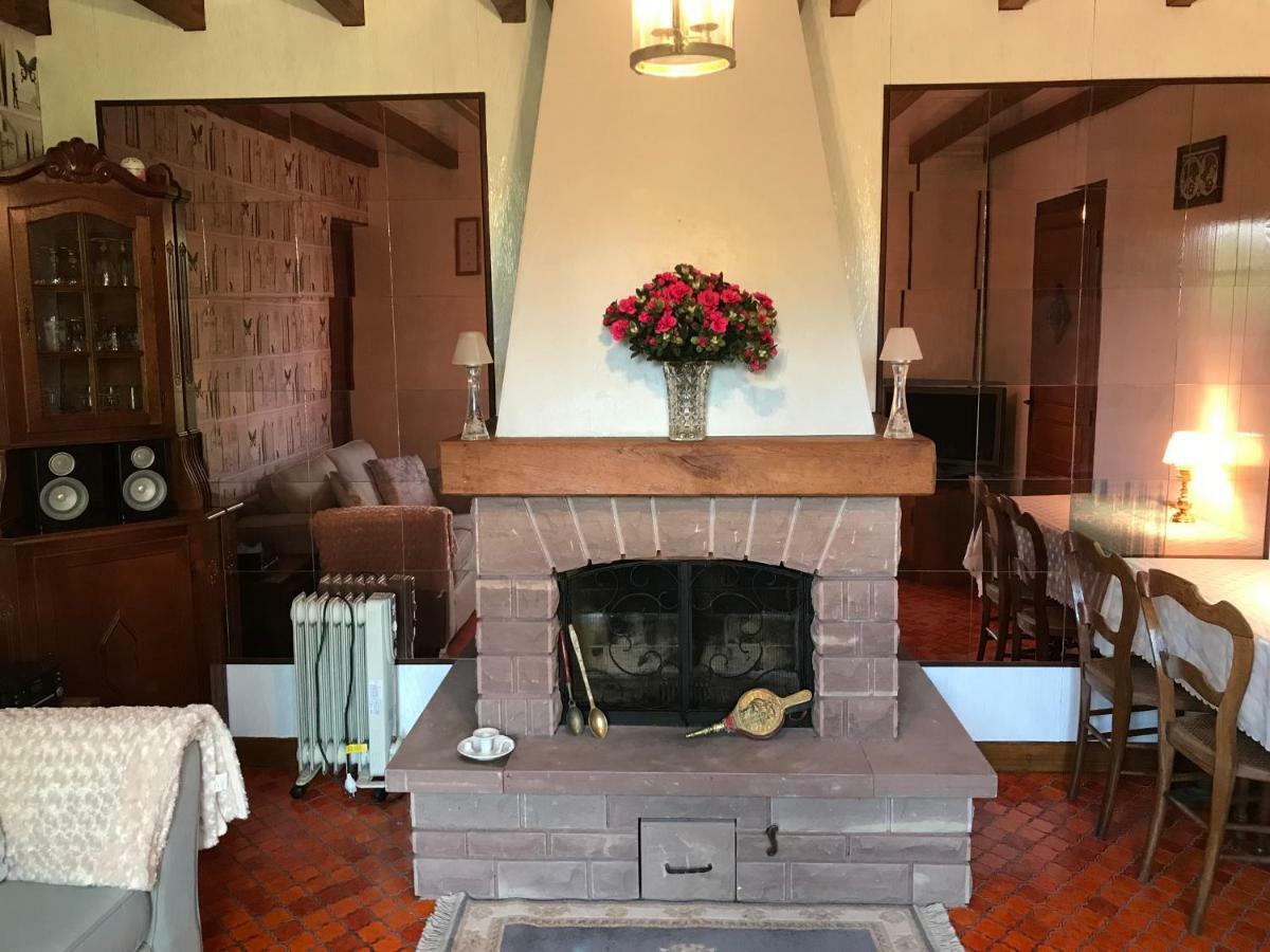 May'S Cottage Availles-Limouzine ภายนอก รูปภาพ